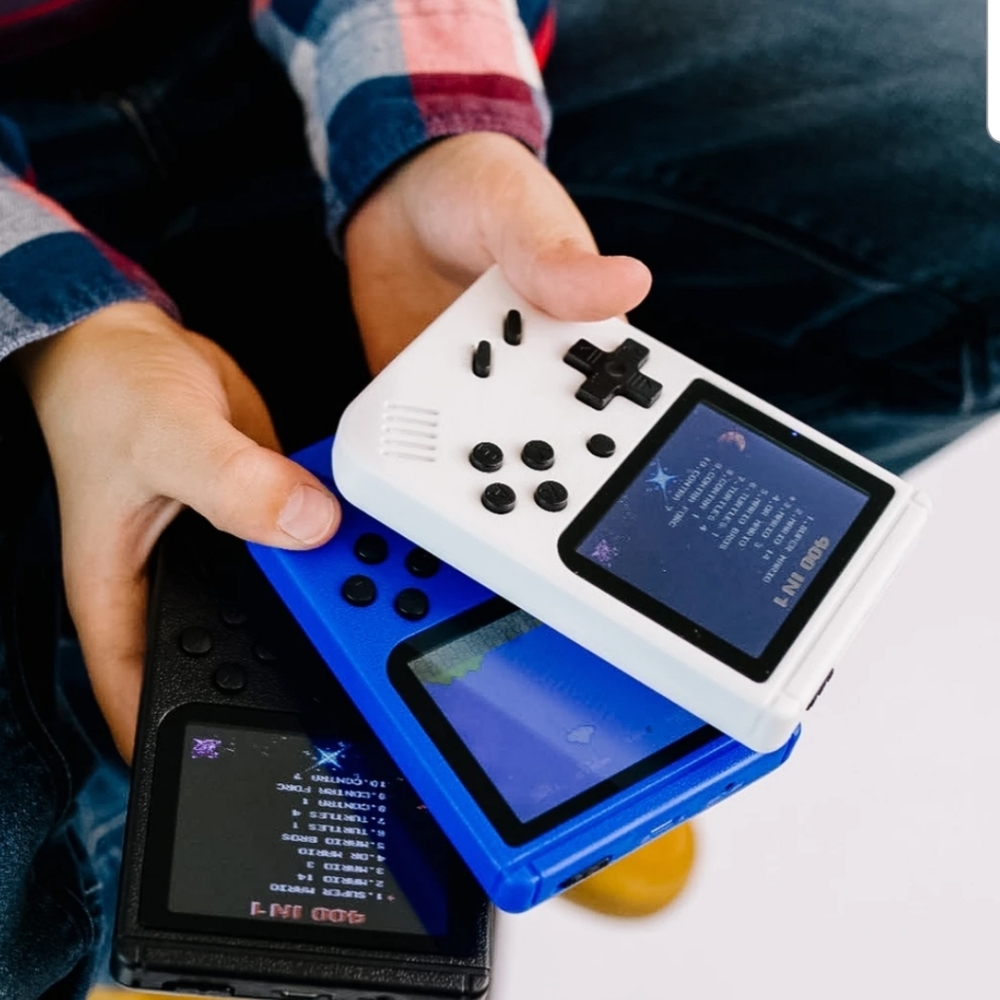 Gameboy type handheld gaming system